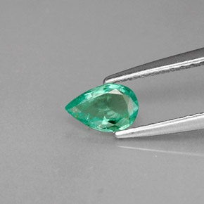Émeraude vert naturelle en forme de poire, 0,29 ct, VS-SI