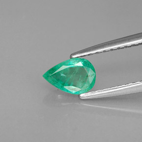 Émeraude Vert naturelle En forme de poire, 0.39 ct, VS-SI