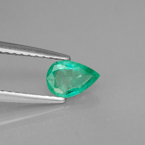 Émeraude Vert naturelle En forme de poire, 0.39 ct, VS-SI