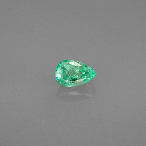 Émeraude Vert naturelle En forme de poire, 0.47 ct, VS-SI
