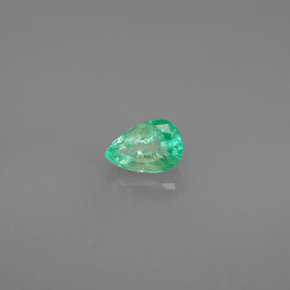 Émeraude Vert naturelle En forme de poire, 0.47 ct, VS-SI