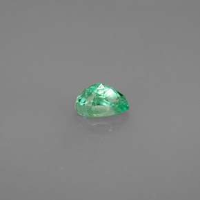 Émeraude Vert naturelle En forme de poire, 0.47 ct, VS-SI