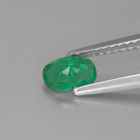 Émeraude vert naturelle coupe ovale, 0,45 ct, SI-I1