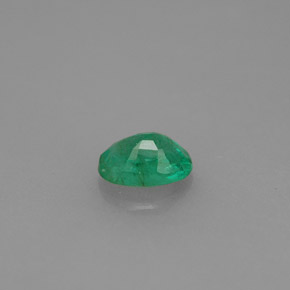 Émeraude vert naturelle coupe ovale, 0,51 ct, SI