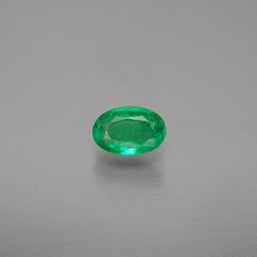 Émeraude vert naturelle coupe ovale, 0,40 ct, SI