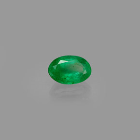 Émeraude Vert naturelle Coupe ovale, 0.38 ct, SI