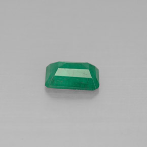 Émeraude vert naturelle taille émeraude, 0,45 ct, SI-I1