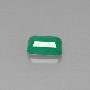 Émeraude vert naturelle taille émeraude, 0,57 ct, SI-I1