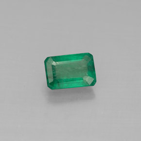 Émeraude vert naturelle taille émeraude, 0,67 ct, SI-I1