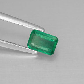 Émeraude vert naturelle taille émeraude, 0,50 ct, SI-I1