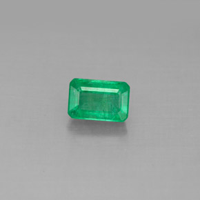 Émeraude vert naturelle taille émeraude, 0,65 ct, SI-I1