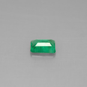 Émeraude vert naturelle taille émeraude, 0,44 ct, SI-I1