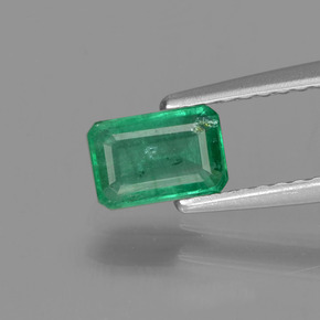 Émeraude vert naturelle taille émeraude, 0,53 ct, SI-I1