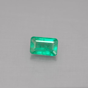 Émeraude vert naturelle taille émeraude, 0,51 ct, SI-I1
