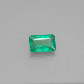 Émeraude vert naturelle taille émeraude, 0,51 ct, SI-I1