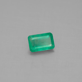 Émeraude vert naturelle taille émeraude, 0,47 ct, SI-I1