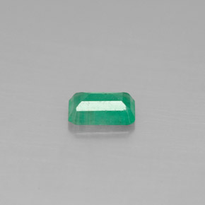 Émeraude vert naturelle taille émeraude, 0,47 ct, SI-I1