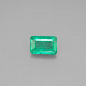 Émeraude vert naturelle taille émeraude, 0,47 ct, SI-I1