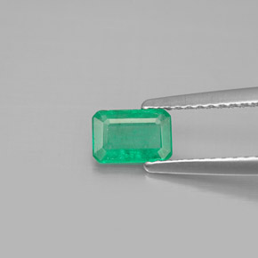 Émeraude vert naturelle taille émeraude, 0,47 ct, SI