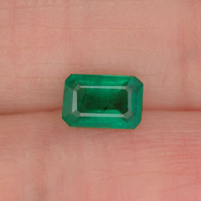Émeraude vert naturelle taille émeraude, 0,45 ct, SI-I1