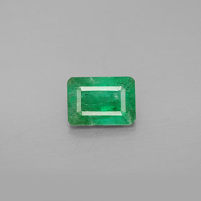 Émeraude vert naturelle taille émeraude, 1,04 ct, SI-I1