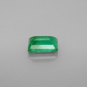 Émeraude vert naturelle taille émeraude, 1,04 ct, SI-I1