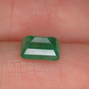 Émeraude vert naturelle taille émeraude, 1,09 ct, SI-I1