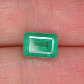 Émeraude vert naturelle taille émeraude, 0,95 ct, SI