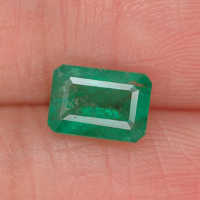 Émeraude vert naturelle taille émeraude, 0,91 ct, SI-I1