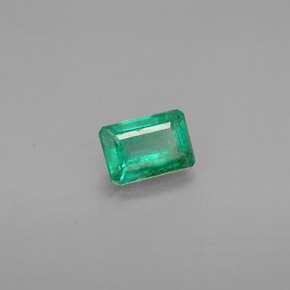 Émeraude Vert naturelle Taille émeraude, 0.52 ct, VS-SI