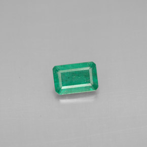 Émeraude Vert naturelle Taille émeraude, 0.48 ct, VS-SI
