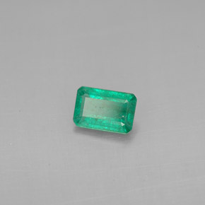 Émeraude Vert naturelle Taille émeraude, 0.48 ct, VS-SI