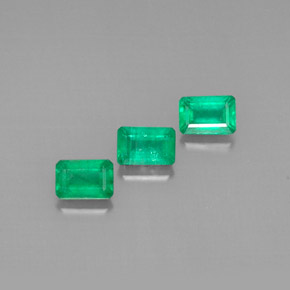 Achetez naturel ct vert émeraude gems, taille émeraude, en provenance colombie chez gemselect. en stock, livraison internationale!