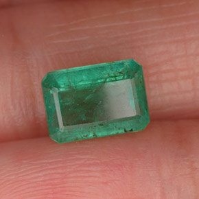Émeraude vert naturelle taille émeraude, 1,65 ct, VS-SI