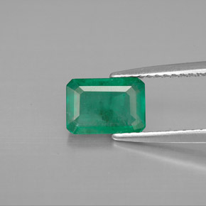 Émeraude vert naturelle taille émeraude, 1,34 ct, VS-SI