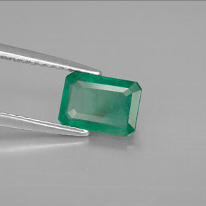 Émeraude vert naturelle taille émeraude, 1,34 ct, VS-SI