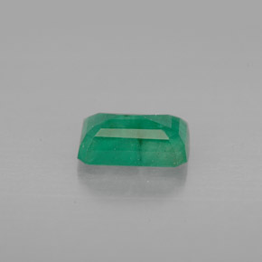 Émeraude vert naturelle taille émeraude, 1,34 ct, VS-SI