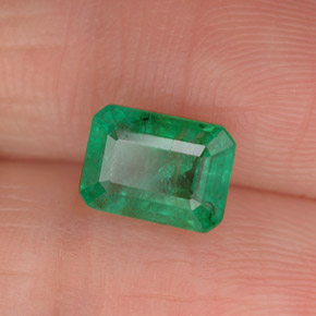 Émeraude vert naturelle taille émeraude, 1,46 ct, VS-SI