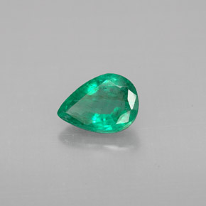 Émeraude vert naturelle en forme de poire, 0,67 ct, VS-SI