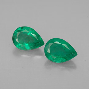 Achetez naturel ct Vert Émeraude gems, En forme de poire, En provenance Colombie chez GemSelect. En stock, livraison internationale!