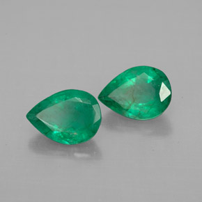 Achetez naturel ct Vert Émeraude gems, En forme de poire, En provenance Colombie chez GemSelect. En stock, livraison internationale!