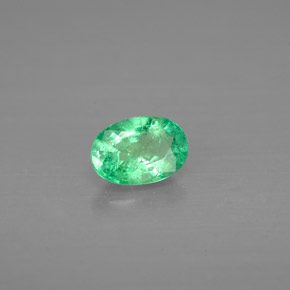 Émeraude vert naturelle coupe ovale, 0,43 ct, VS-SI
