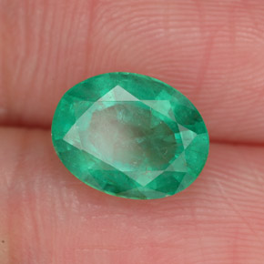 Émeraude vert naturelle coupe ovale, 1,87 ct, SI