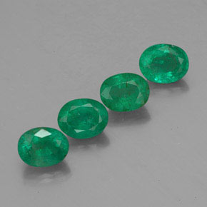 Achetez naturel ct vert émeraude gems, coupe ovale, en provenance colombie chez gemselect. en stock, livraison internationale!