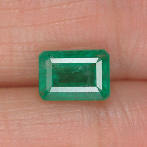 Émeraude vert naturelle taille émeraude, 1,18 ct, SI-I1