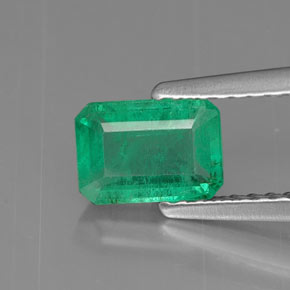 Émeraude vert naturelle taille émeraude, 0,75 ct, SI-I1