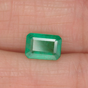 Émeraude vert naturelle taille émeraude, 0,86 ct, SI-I1