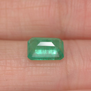 Émeraude vert naturelle taille émeraude, 0,86 ct, SI-I1