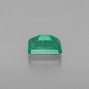 Émeraude vert naturelle taille émeraude, 0,54 ct, SI-I1