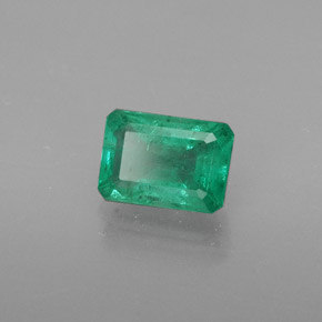 Émeraude vert naturelle taille émeraude, 0,56 ct, SI-I1